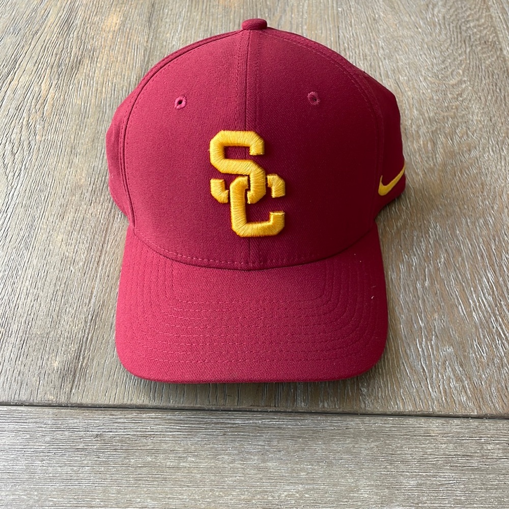 Nike USC swoosh flex hat NWOT